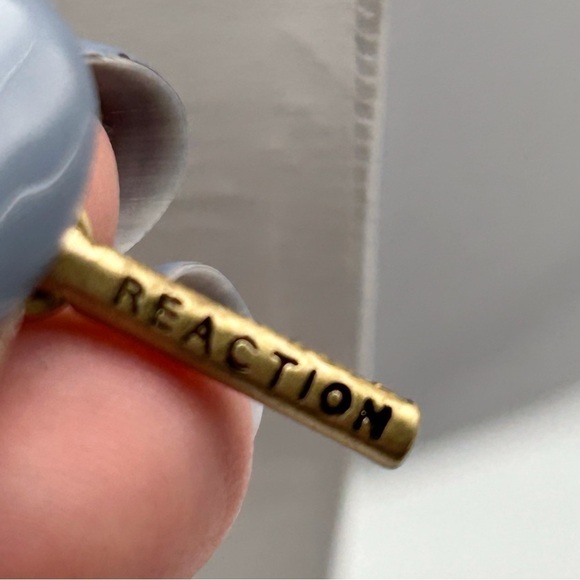 Kenneth Cole Reaction Multicolor Jeweled Necklace Gold Tone - Picture 8 of 10